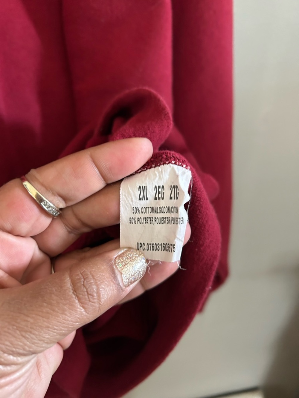 Red oversized fleece pullover sweatshirt - Picture 7 of 10